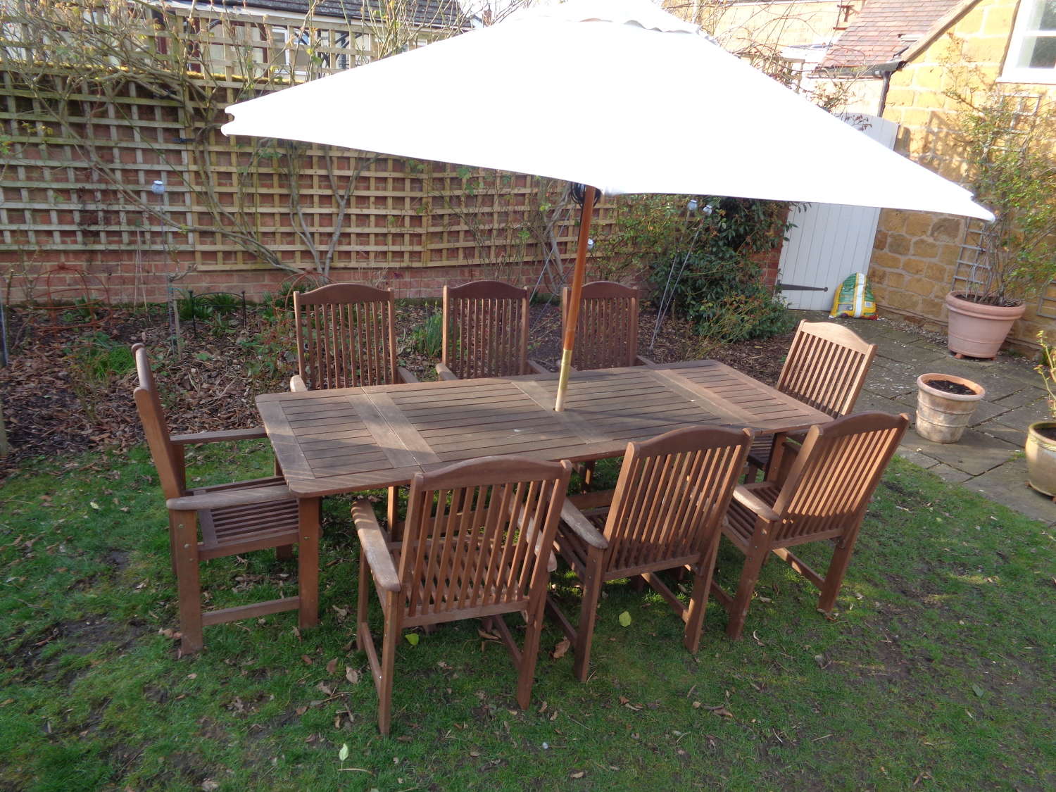 Garden Teak Furniture - Extending Table - 8 Armchairs - Large Parasol