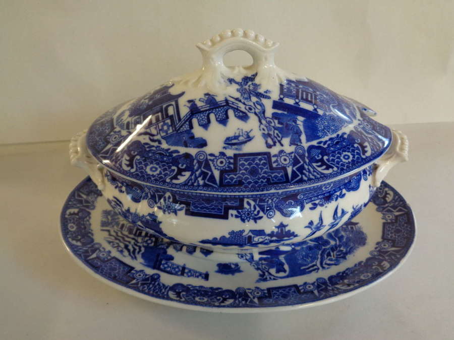 Antique Royal Worcester Willow Pattern Sauce Tureen, Lid & Plate c1903