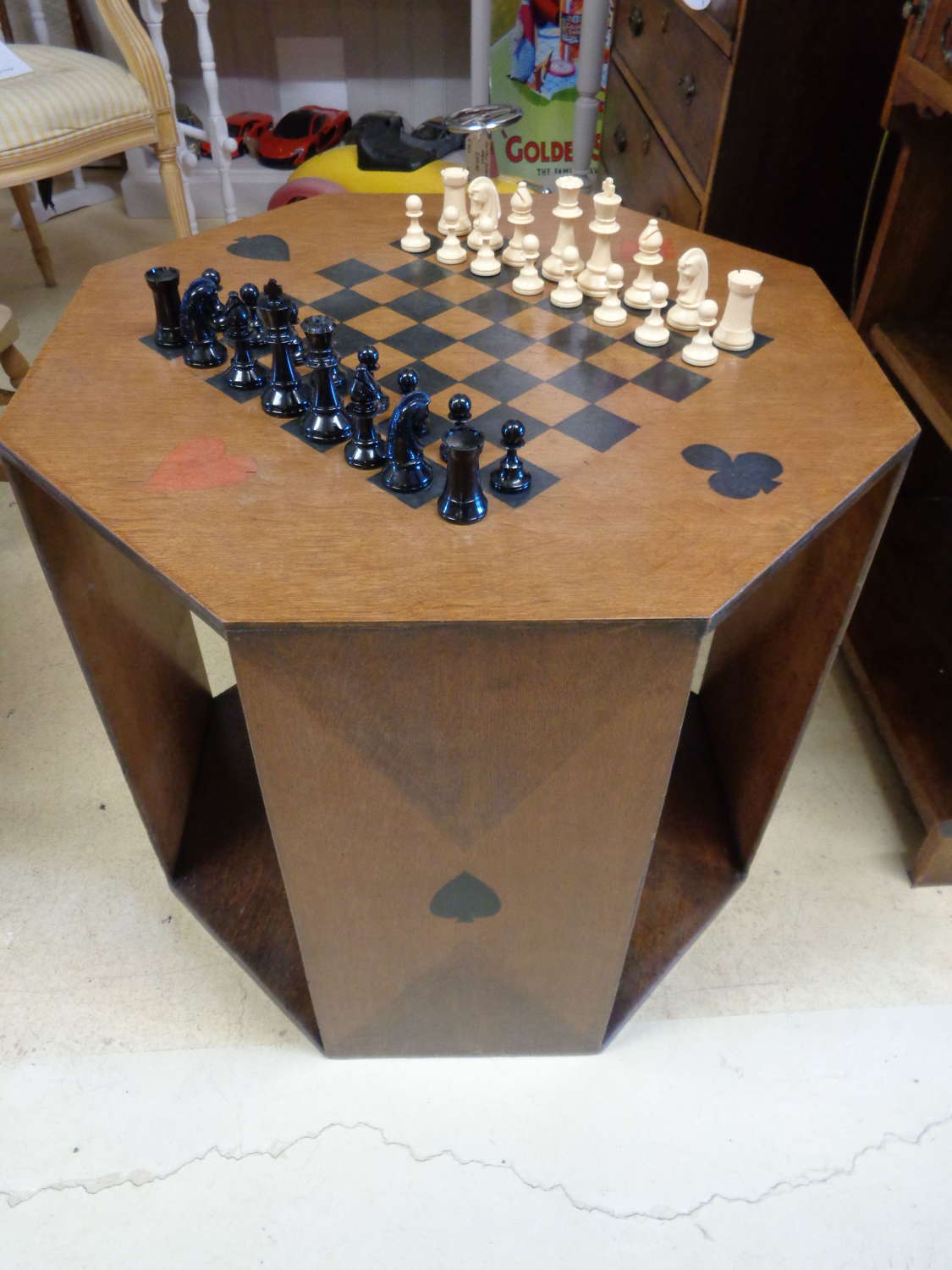 Retro Games Table - Octangle Design with Chess Set