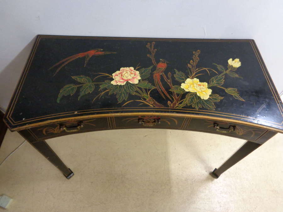 Retro Lacquered Chinese Hall / Side Table with 3 Drawers
