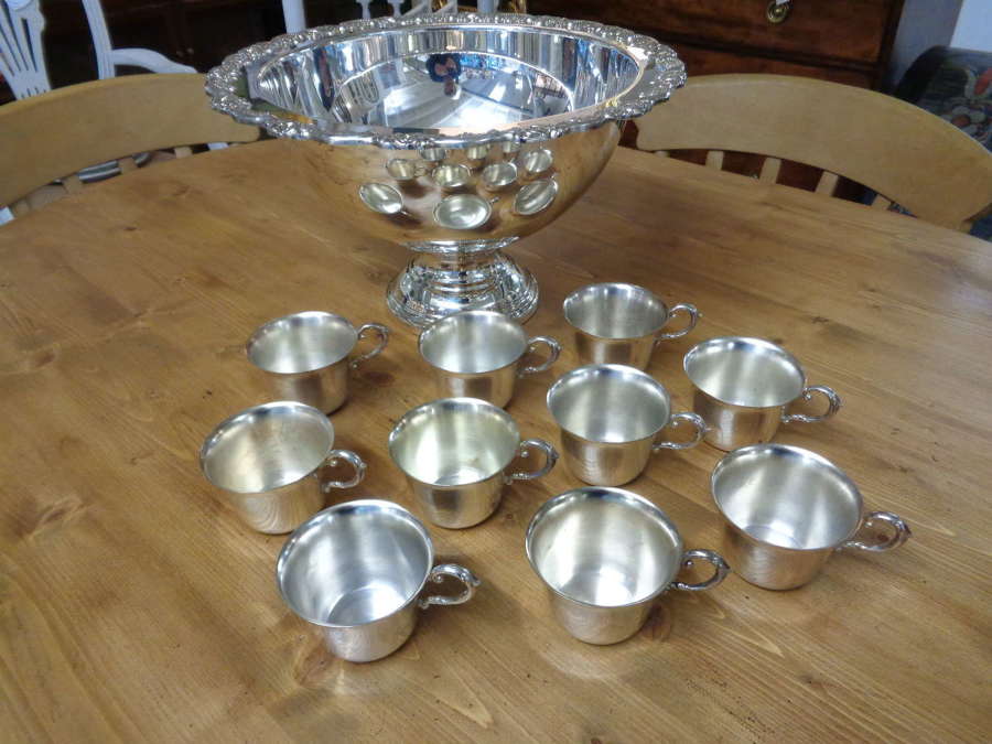 Vintage American Silver Plate Punchbowl with 10 Cups