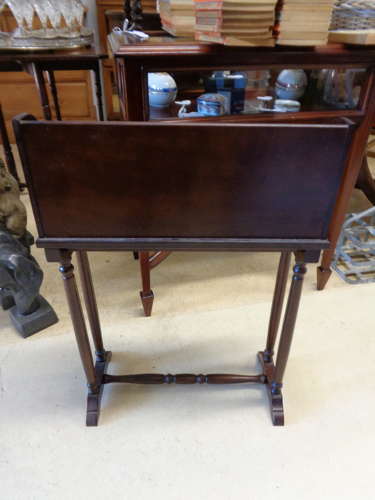 Mahogany Bookcase with Two Sliding Book Rests