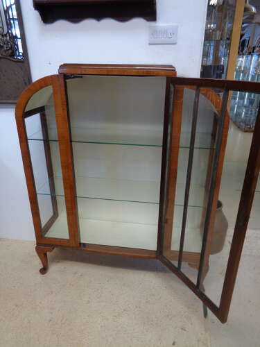 Art Deco Display Cabinet with glazed door/sides & working key