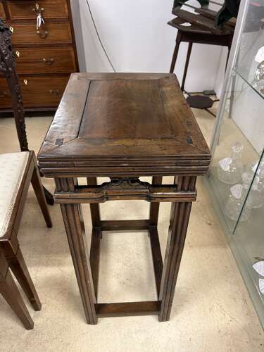 Old Chinese Side / Lamp Table